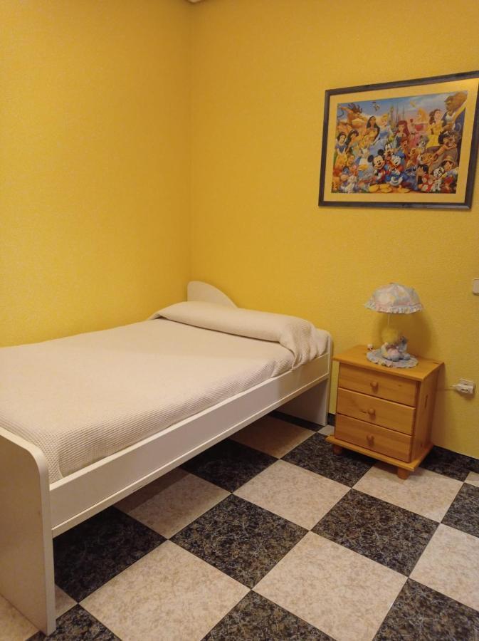 Apartamento Turistico Antigua Universidad Almagro Eksteriør billede