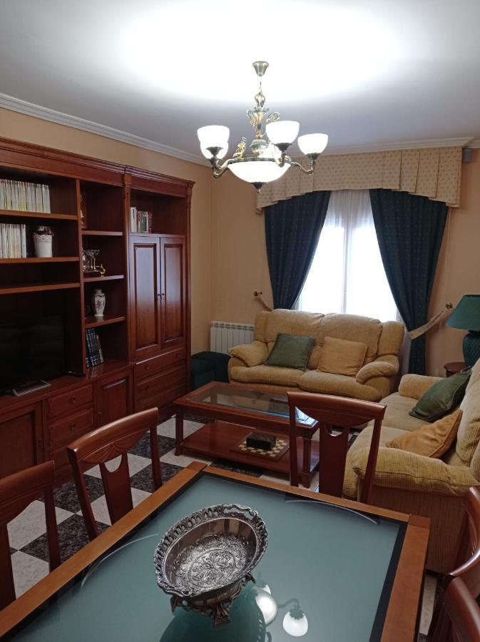 Apartamento Turistico Antigua Universidad Almagro Eksteriør billede