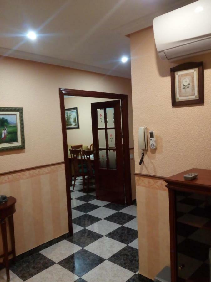 Apartamento Turistico Antigua Universidad Almagro Eksteriør billede